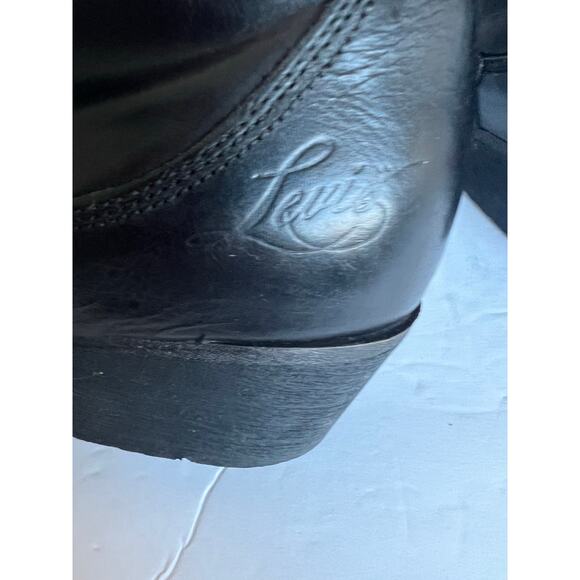 LEVIS Black Leather Almond Toe Pull On Chunky Heel Logo Ankle Bootie Boots 7.5 - Picture 11 of 12